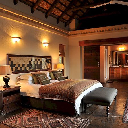 Waterbuck Game Lodge 쏜부시 게임 리저브 외부 사진
