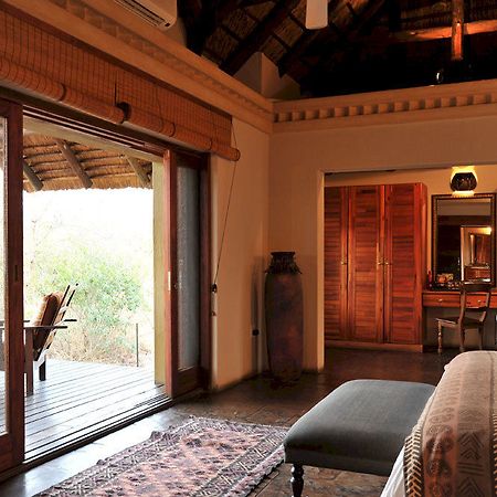 Waterbuck Game Lodge 쏜부시 게임 리저브 외부 사진